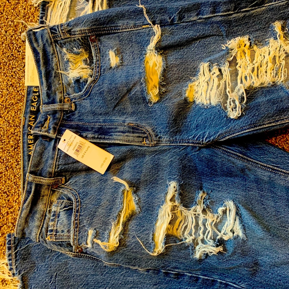 New American Eagle Mom jeans size 0 x-long. Ankle length